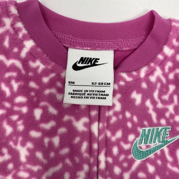 NIKE BABY GIRL'S FOOTED Fleece SLEEP AND PLAY PLAYFUL PINK WHITE NWT 6 MONTHS - Picture 4 of 8